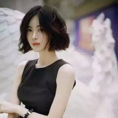 短发帅气冷酷女生头像