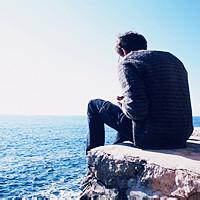 看海男生头像