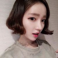 qq头像女生短发齐耳