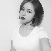 qq头像女生短发齐耳