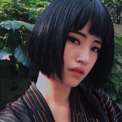 qq头像女生短发齐耳