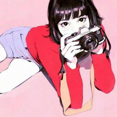 大红色的头像女生卡通人物