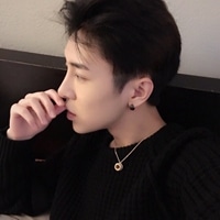 半边脸男生头像
