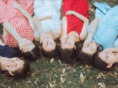 6人闺蜜照片摆pose图片