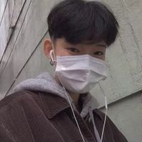 听歌的男生头像