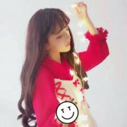 女生穿红色衣服头像
