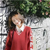 女生穿红色衣服头像