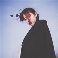 穿潮牌的情侣头像
