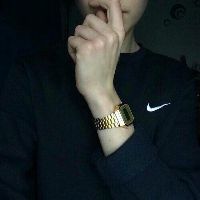 穿耐克的男生头像
