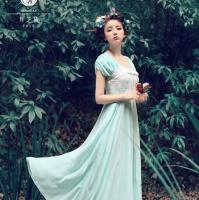 女生穿婚纱的头像