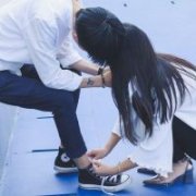 穿衬衫的情侣头像 情侣头像白衬衫
