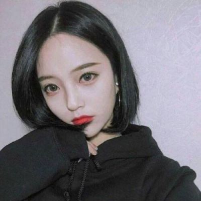 闺蜜短发头像一对两张