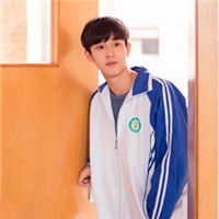 穿校服的男生头像