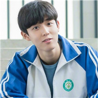 穿校服的男生头像