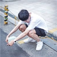 微信头像男超短发