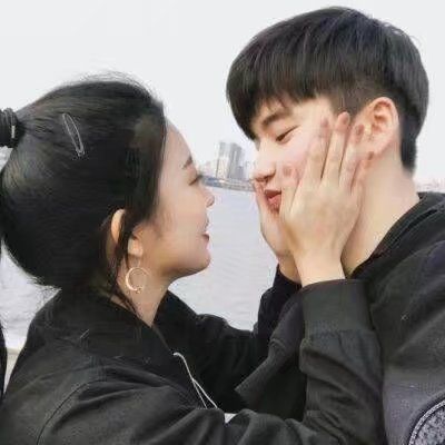 唯美酷帅情侣头像带字