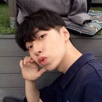 微笑男生高清头像