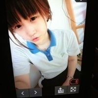 女生头像穿校服的