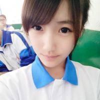 女生头像穿校服的