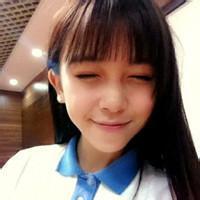女生头像穿校服的