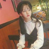 45度仰头女生头像
