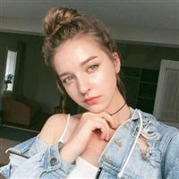 穿牛仔衣服的欧美女生头像