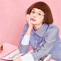 穿牛仔衣服的欧美女生头像