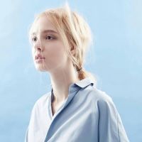 穿牛仔衣服的欧美女生头像
