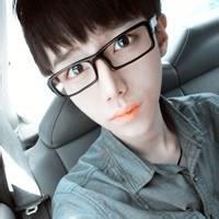 快手戴眼镜的男生头像图片
