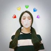 扎马尾无刘海的女生头像