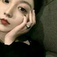 捂脸的女生头像