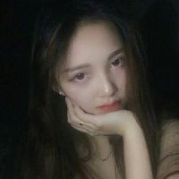 捂脸的女生头像