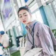 低调成熟大气的微信女生头像