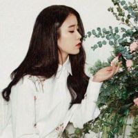 低调成熟大气的微信女生头像
