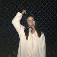 低调成熟大气的微信女生头像