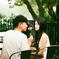 幸福甜蜜情侣头像一左一右
