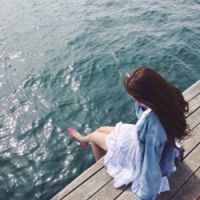 清新夏日时尚女生头像