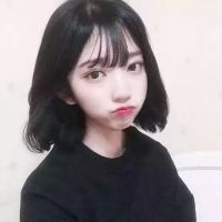 撅嘴女生可爱头像