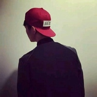 帅气戴帽子的男生头像