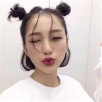 一个穿白色衣服的女生头像图片
