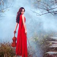 穿红色裙子的女生头像