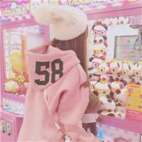 穿粉红衣服的女生头像