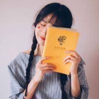 淡蓝色的唯美女生头像