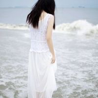 落寞背影女生头像