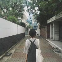 森系女生背影头像