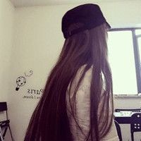 女生头像上半身背影