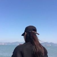 qq头像女生背影天空