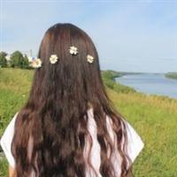 qq头像女生背影白色系