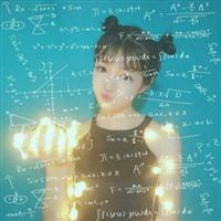 带有数学公式的女生头像