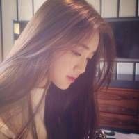 森系侧脸唯美女生头像